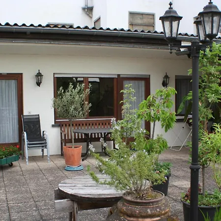 Wein- Und Hermann-josef Schmitz Gasthof 3*