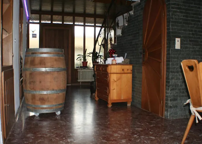 Wein- Und Gaestehaus Hermann-josef Schmitz Casa de hóspedes