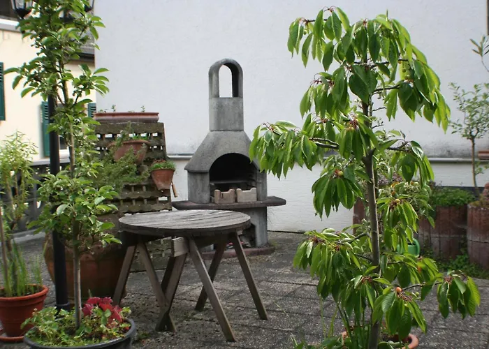 Wein- Und Gaestehaus Hermann-josef Schmitz 3*