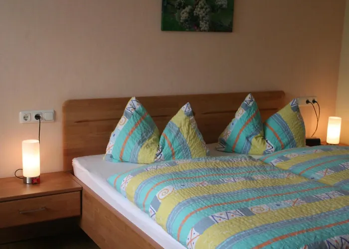 Casa de hóspedes Wein- Und Gaestehaus Hermann-josef Schmitz 3*