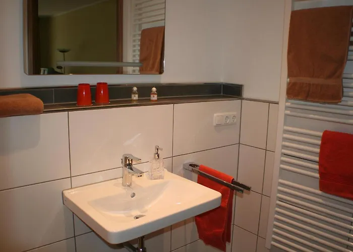 Casa de hóspedes Wein- Und Gaestehaus Hermann-josef Schmitz 3*