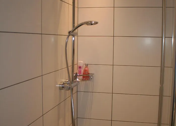 Casa de hóspedes Wein- Und Gaestehaus Hermann-josef Schmitz 3*