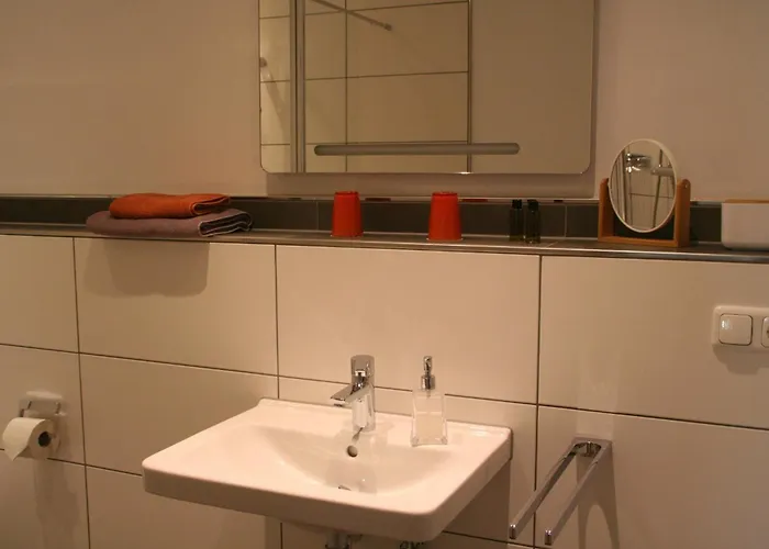 Wein- Und Gaestehaus Hermann-josef Schmitz Casa de hóspedes 3*